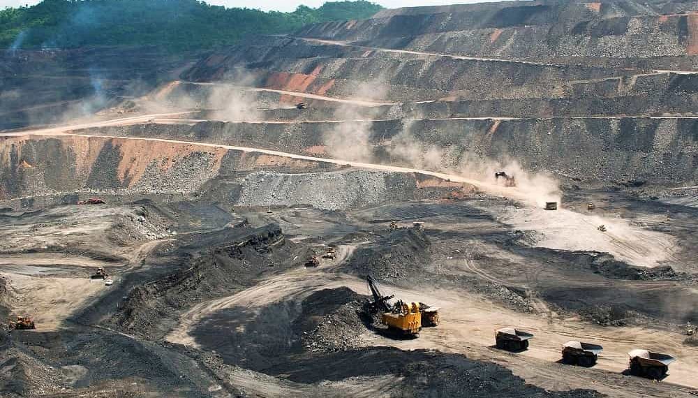 Chiles Codelco to extend life of Radomiro Tomic copper mine